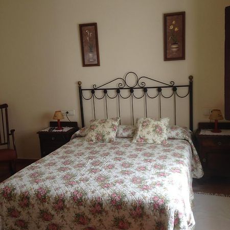 Ferienwohnung Les Piperes Corao Zimmer foto