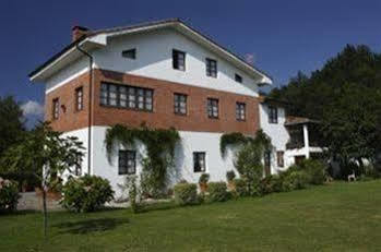 Ferienwohnung Les Piperes Corao Exterior foto